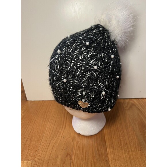 Betsey Johnson Hat Beanie Womens One Size Black Faux Fur Pom Pearl Metallic - Picture 1 of 6